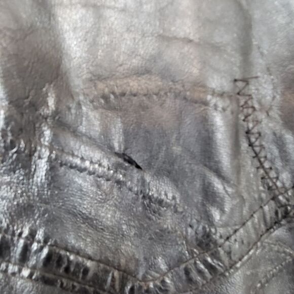 Diamond Plate Buffalo Leather Biker Vest - Picture 13 of 13